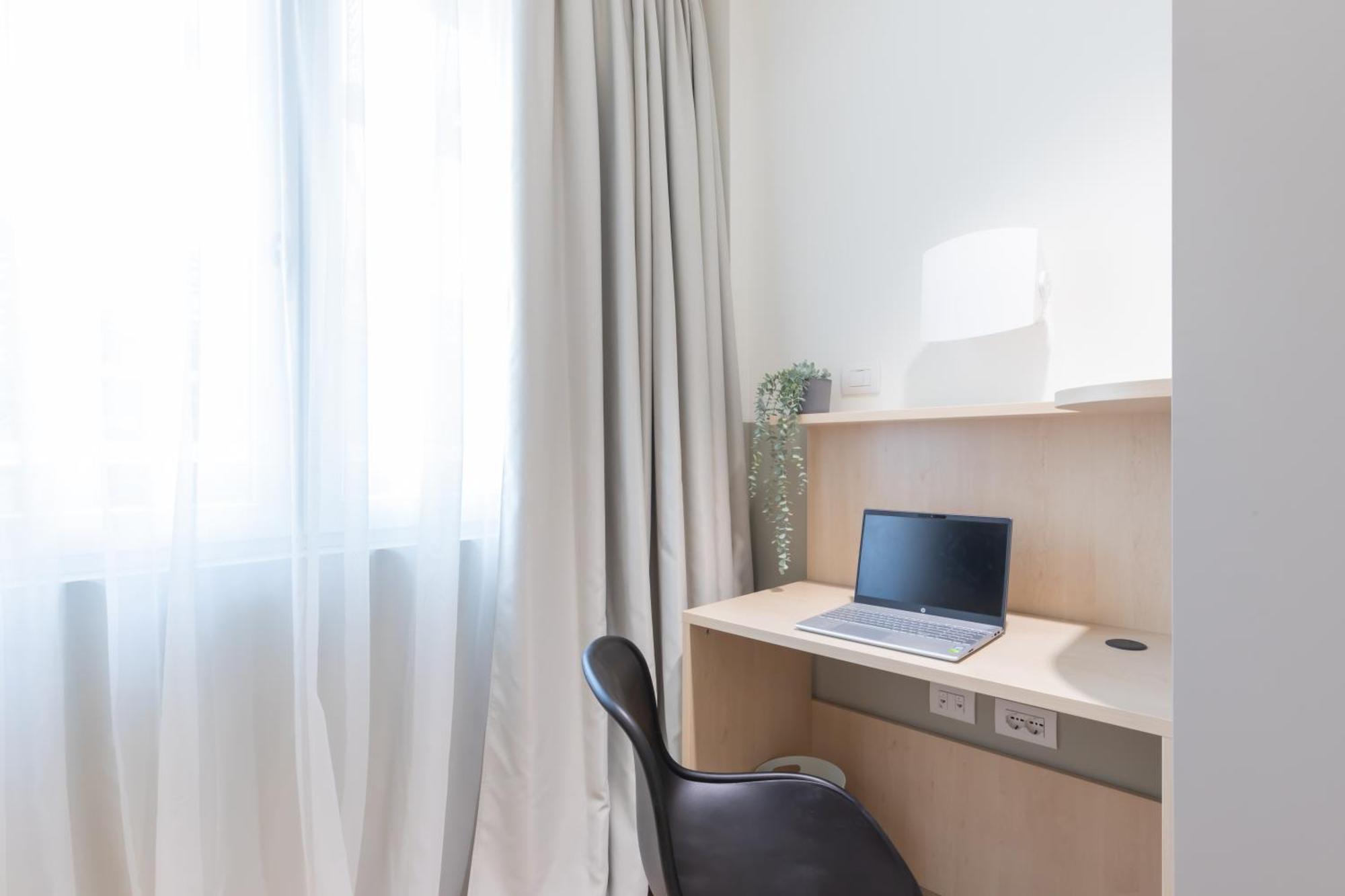 Well-Located Campus Rooms Near City Park Milan Luaran gambar